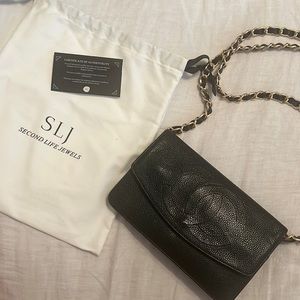 Vintage Chanel wallet WOC